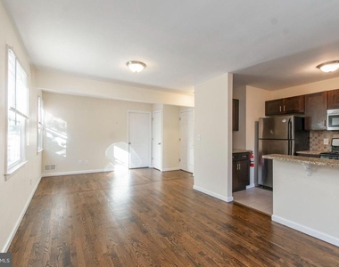 149 N Harrison Street - Photo Thumbnail 4