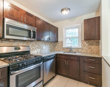 149 N Harrison Street - Photo Thumbnail 5