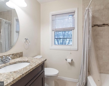 149 N Harrison Street - Photo Thumbnail 8