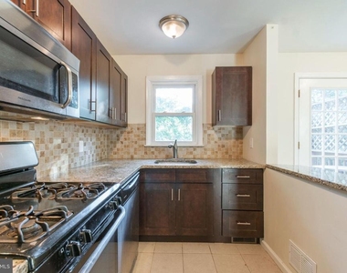 149 N Harrison Street - Photo Thumbnail 6