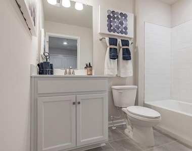 113 Mazzeo Drive - Photo Thumbnail 7