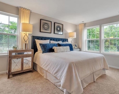 113 Mazzeo Drive - Photo Thumbnail 4