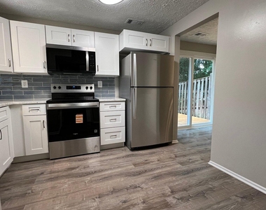 16337 Pewter Lane - Photo Thumbnail 3