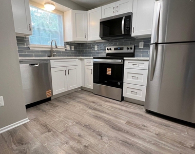 16337 Pewter Lane - Photo Thumbnail 4