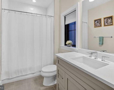 6106 Swansea Street - Photo Thumbnail 33