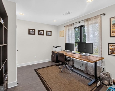 6106 Swansea Street - Photo Thumbnail 6