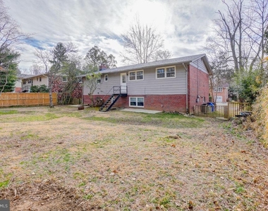 6417 Earlham Drive - Photo Thumbnail 34