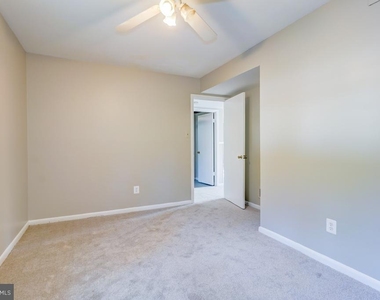 6417 Earlham Drive - Photo Thumbnail 27