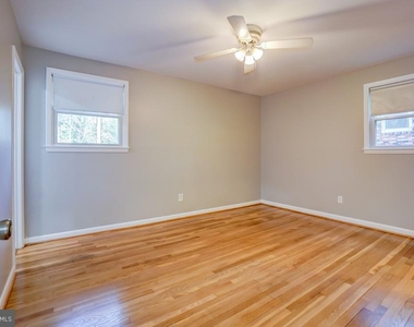 6417 Earlham Drive - Photo Thumbnail 20