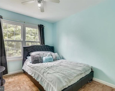 19084 Highstream Drive - Photo Thumbnail 3