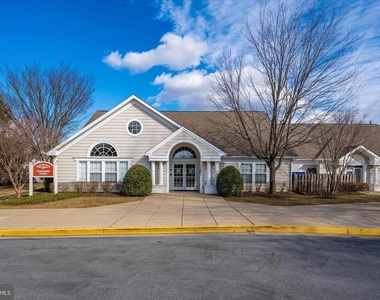 19084 Highstream Drive - Photo Thumbnail 12