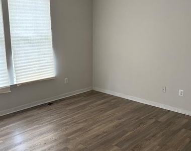 8141 Mission Hill - Photo Thumbnail 15
