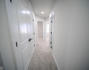 442 Whirl Lane - Photo Thumbnail 29