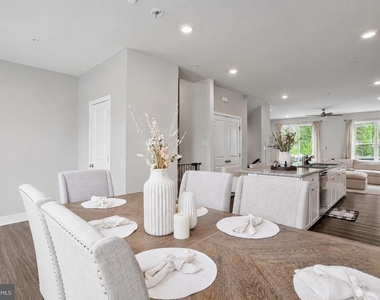 2764 Bridgewater Drive - Photo Thumbnail 11