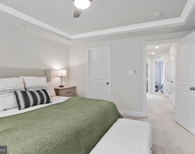 2764 Bridgewater Drive - Photo Thumbnail 16