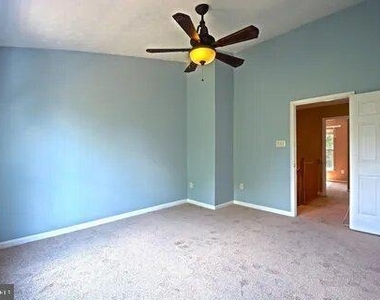 4982 Lockard Drive - Photo Thumbnail 14