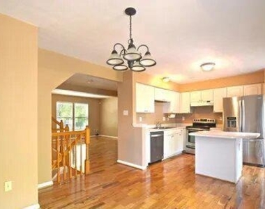 4982 Lockard Drive - Photo Thumbnail 2