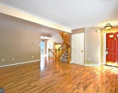 4982 Lockard Drive - Photo Thumbnail 9