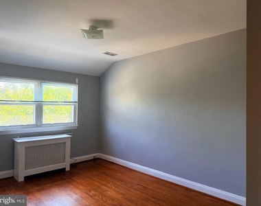 237 Linden Avenue - Photo Thumbnail 14