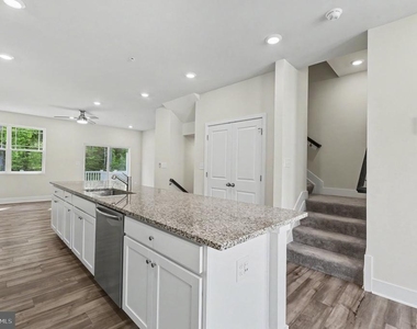 238 Waterstone Rd - Photo Thumbnail 16