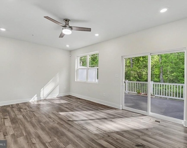 238 Waterstone Rd - Photo Thumbnail 17