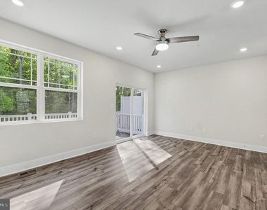 238 Waterstone Rd - Photo Thumbnail 18