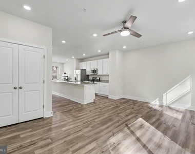 238 Waterstone Rd - Photo Thumbnail 20
