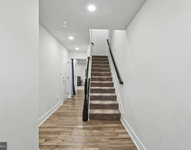 238 Waterstone Rd - Photo Thumbnail 4