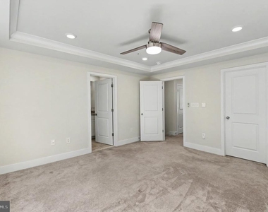 238 Waterstone Rd - Photo Thumbnail 23