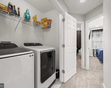 9364 Paragon Way - Photo Thumbnail 21