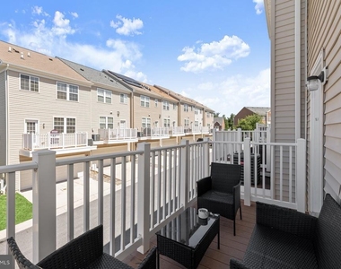 9364 Paragon Way - Photo Thumbnail 14