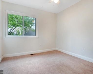 1055 Cedar Ridge Court - Photo Thumbnail 10