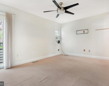 1055 Cedar Ridge Court - Photo Thumbnail 7