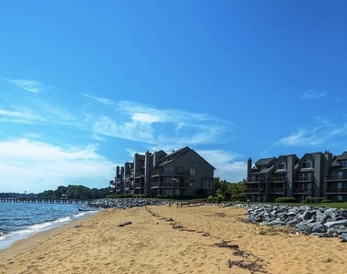 7036 Harbour Village Court - Photo Thumbnail 34