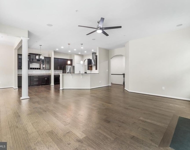 7570 Arundel Woods Drive - Photo Thumbnail 23