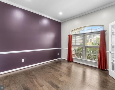 7570 Arundel Woods Drive - Photo Thumbnail 13