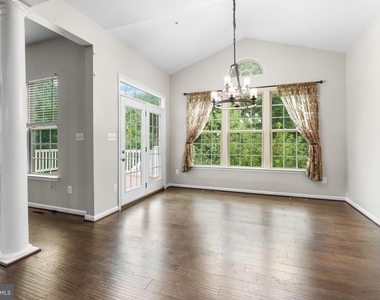 7570 Arundel Woods Drive - Photo Thumbnail 24