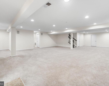 7570 Arundel Woods Drive - Photo Thumbnail 41