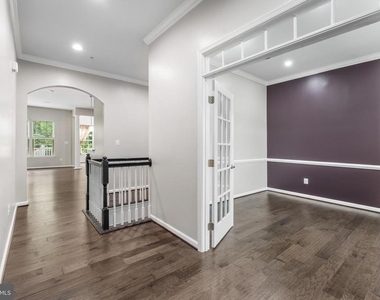 7570 Arundel Woods Drive - Photo Thumbnail 12