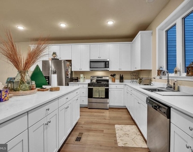 3344 Watershed Boulevard - Photo Thumbnail 24