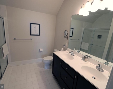 18834 Bethpage Drive - Photo Thumbnail 12