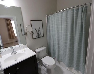 18834 Bethpage Drive - Photo Thumbnail 15