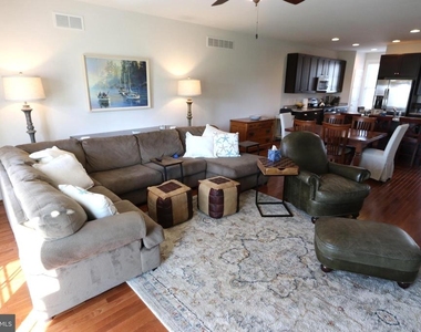 18834 Bethpage Drive - Photo Thumbnail 2