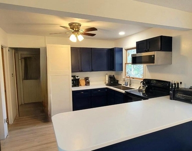33179 Woodland Court S - Photo Thumbnail 22