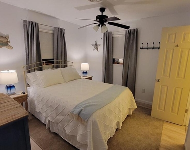 33179 Woodland Court S - Photo Thumbnail 14