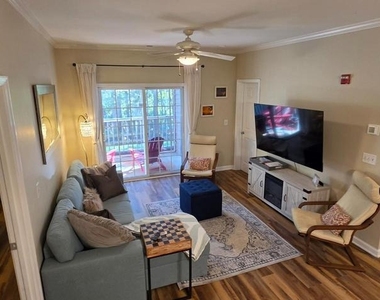 400 Cascade Lane - Photo Thumbnail 1