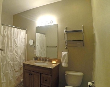 400 Cascade Lane - Photo Thumbnail 15