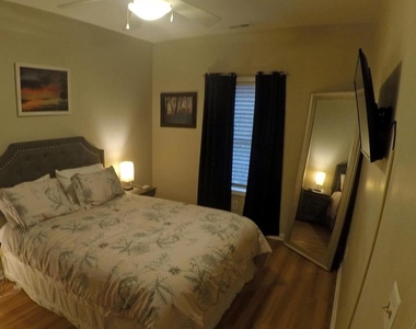 400 Cascade Lane - Photo Thumbnail 13