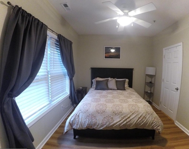 400 Cascade Lane - Photo Thumbnail 18