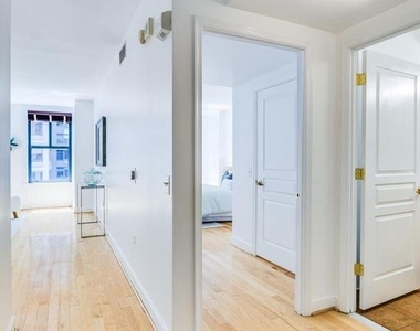 631 D Street Nw - Photo Thumbnail 17